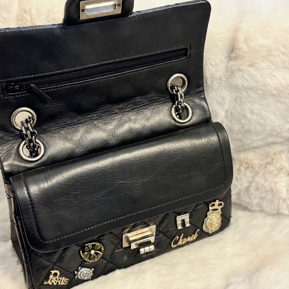 Chanel Lucky Charms 2.55 Reissue Flap Bag (size 224) - Picture 9 of 15